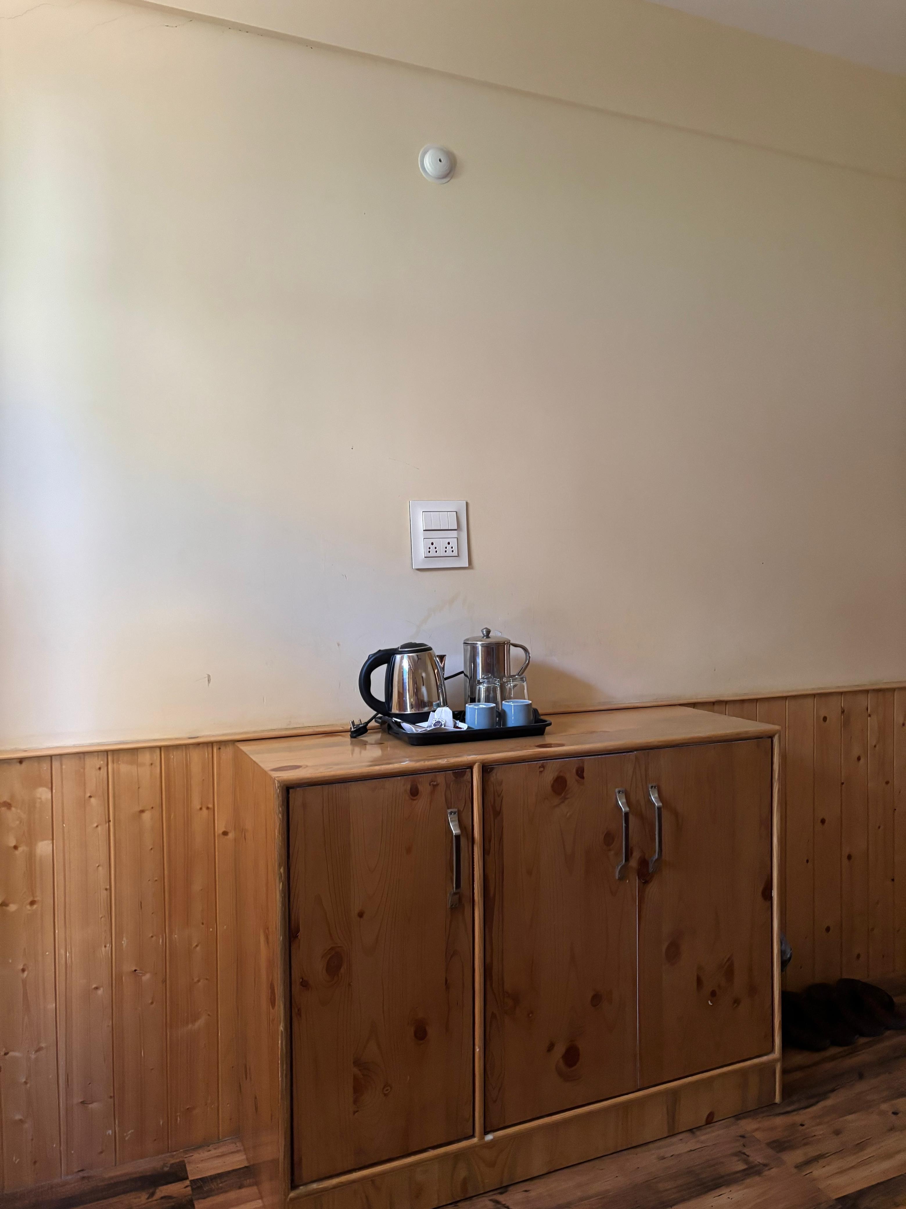 In-room tea and refreshments